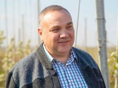 Айдын Ширинов получает землю, а Искандар Махмудов &mdash; воду и энергию края